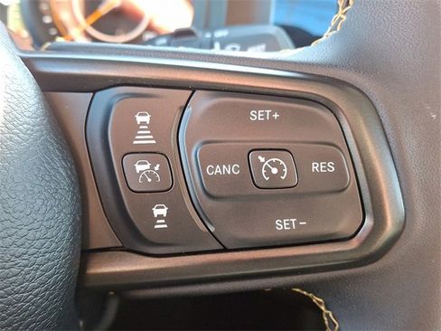 Used 2024 Jeep Wrangler Sport S image 22