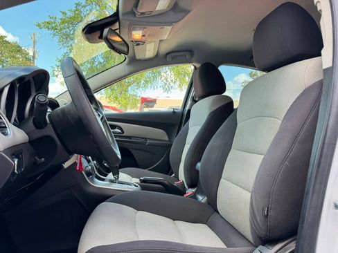 Used 2012 Chevrolet Cruze LS w/ Connectivity Package FWD image 15