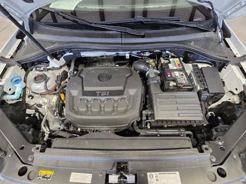 Used 2020 Volkswagen Tiguan SE FWD image 9