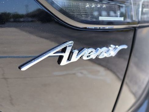 Used 2023 Buick Envision Avenir FWD image 8