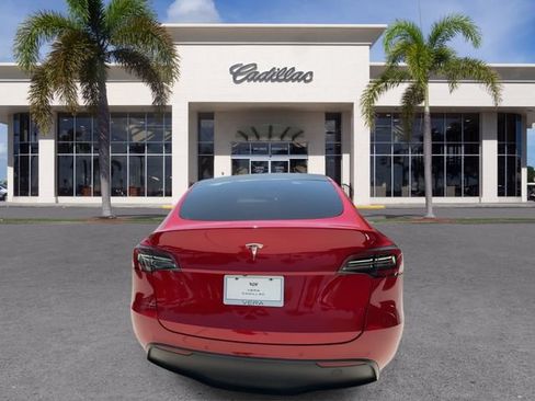 Used 2021 Tesla Model Y 2WD image 12