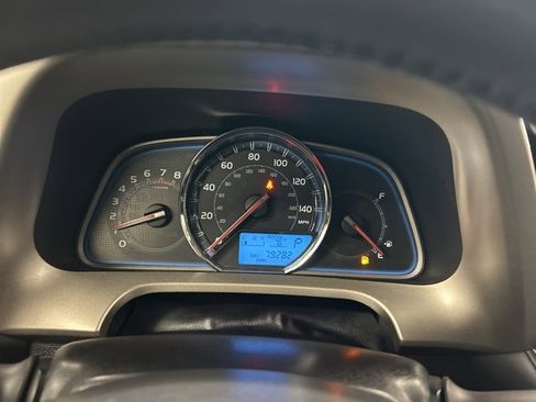 Used 2014 Toyota RAV4 Limited image 16