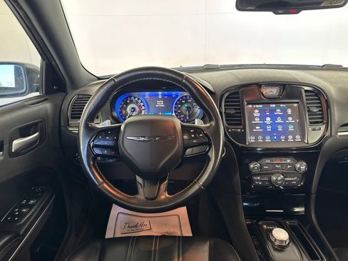 Used 2018 Chrysler 300 S w/ 300S Premium Group AWD/4WD image 37