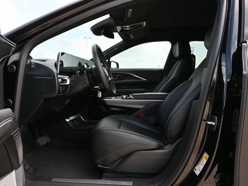 Certified 2024 Cadillac Lyriq Luxury RWD image 17