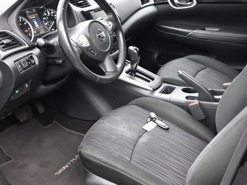 Used 2019 Nissan Sentra SV FWD image 12