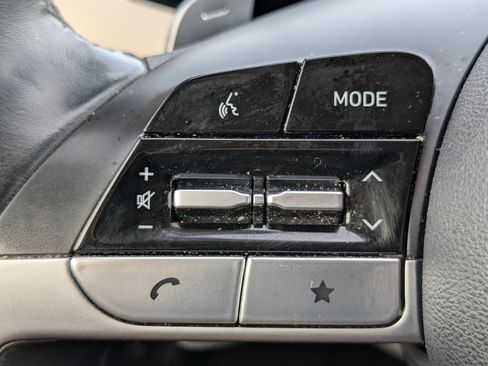 Used 2024 Hyundai Tucson Limited image 24