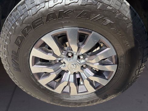 Used 2021 Toyota Tacoma Limited RWD image 14