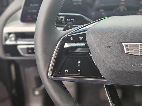 New 2025 Cadillac Lyriq Sport AWD/4WD image 27