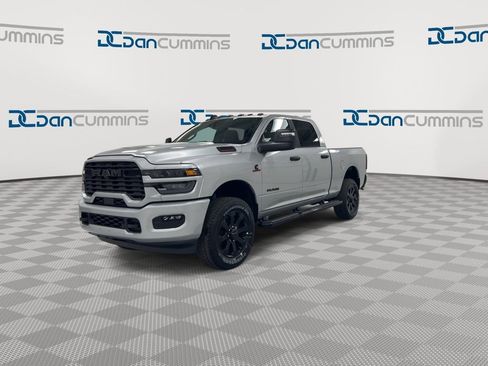 New 2026 RAM 2500 Big Horn AWD/4WD image 4