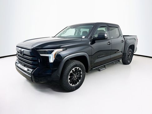 Used 2023 Toyota Tundra SR5 w/ SR5 Convenience Package AWD/4WD image 3