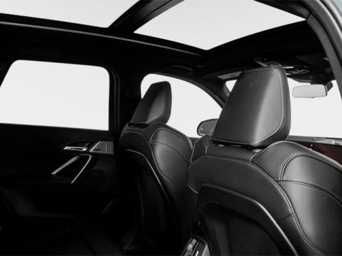 Used 2025 BMW X1 M35i image 48