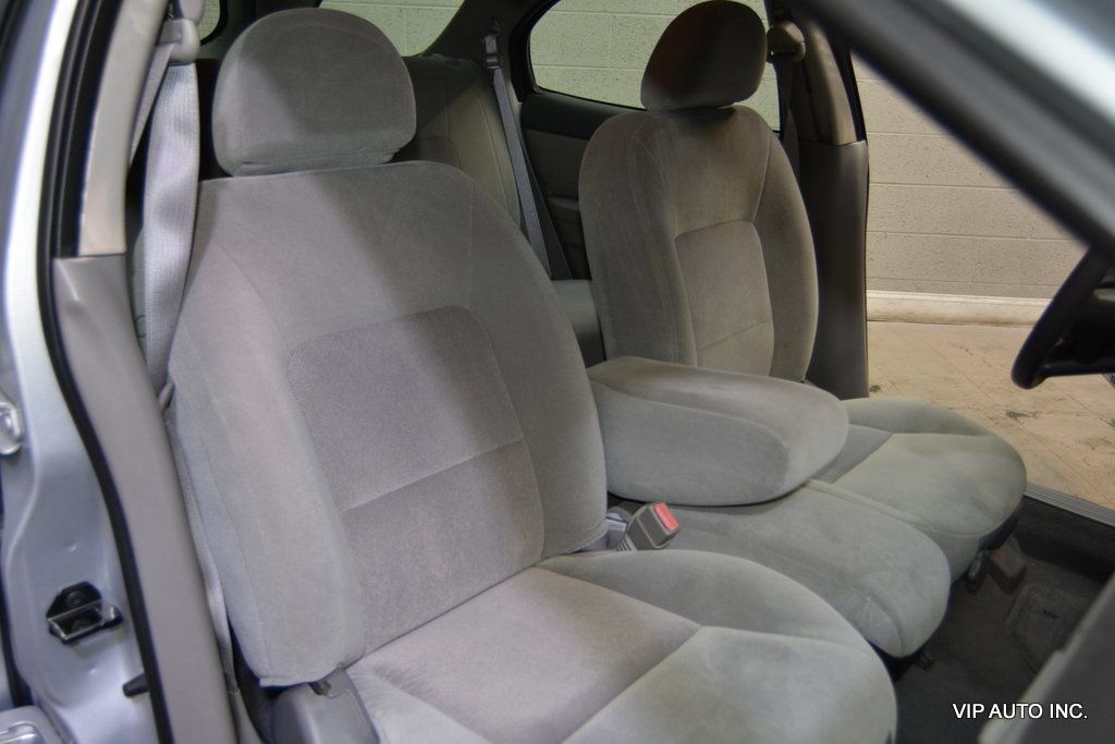 Used 2004 Mercury Sable GS FWD image 11