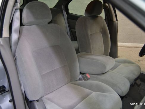 Used 2004 Mercury Sable GS FWD image 11