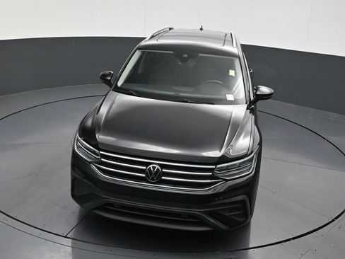 Used 2022 Volkswagen Tiguan SE w/ Panoramic Sunroof Package AWD/4WD image 21