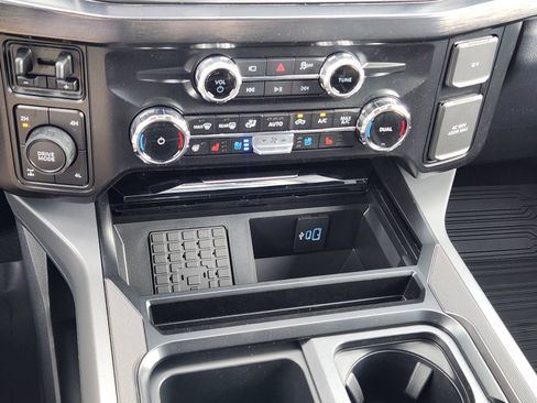 New 2026 Ford F250 Lariat w/ FX4 Off-Road Package AWD/4WD image 19