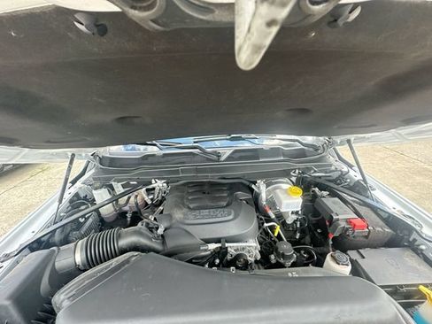 Used 2025 RAM 2500 Big Horn AWD/4WD image 32