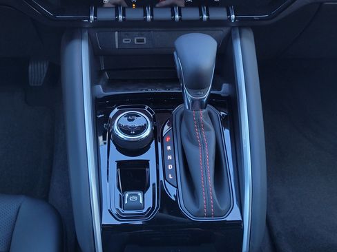 New 2026 Chevrolet Colorado Z71 w/ Z71 Convenience Package 2 image 16