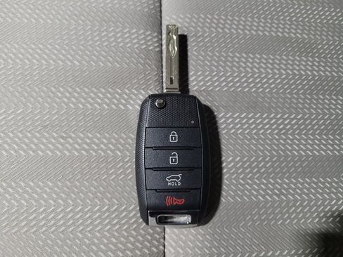 Used 2019 Kia Sportage LX image 32