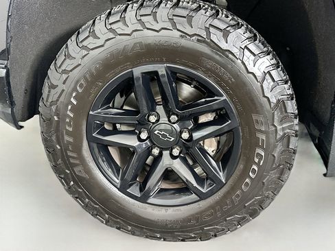 Used 2020 Chevrolet Silverado 1500 LT Trail Boss AWD/4WD image 37
