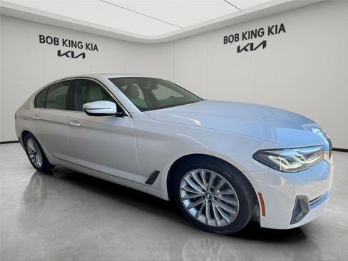 Used 2022 BMW 530i xDrive w/ Convenience Package AWD/4WD image 7