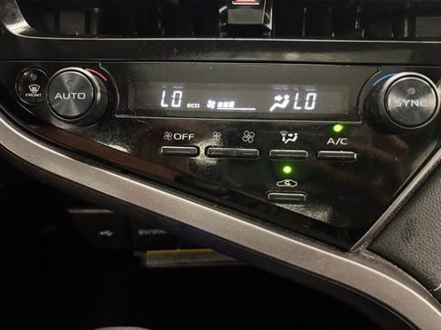 Used 2021 Toyota Camry XSE image 26