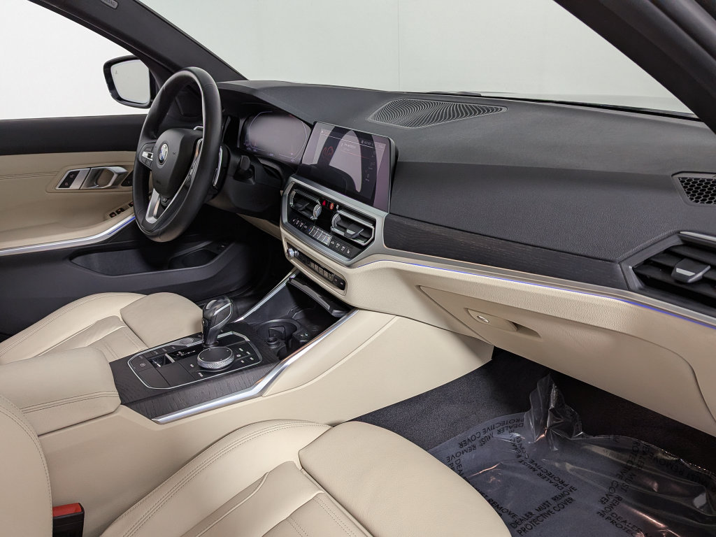 Used 2019 BMW 330i xDrive Sedan w/ Premium Package AWD/4WD image 24