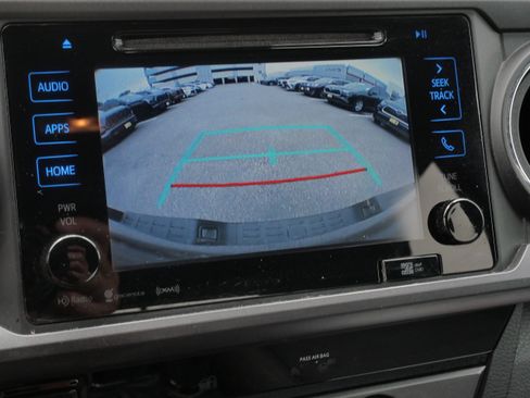 Certified 2018 Toyota Tacoma TRD Sport AWD/4WD image 29