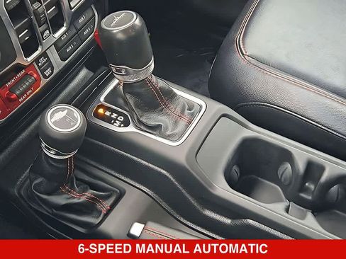 Used 2023 Jeep Gladiator Rubicon w/ LED Lighting Group AWD/4WD image 32