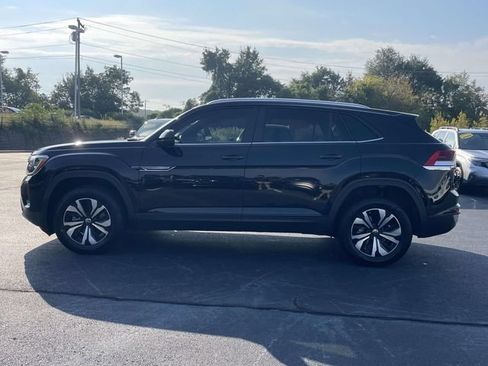 Certified 2024 Volkswagen Atlas Cross Sport SE FWD image 4