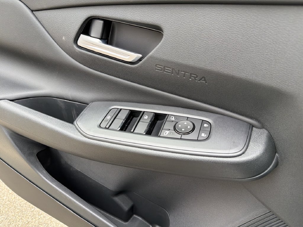 Certified 2026 Nissan Sentra SV w/ SV Convenience Package FWD image 21