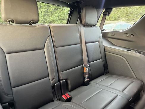 Used 2025 Chevrolet Tahoe LT image 30