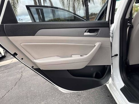 Used 2018 Hyundai Sonata SEL w/ Cargo Package image 30
