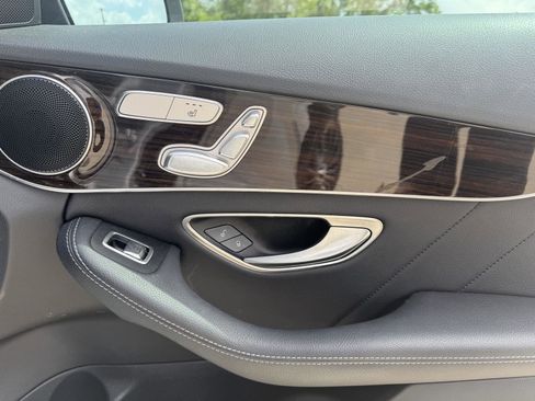 Used 2018 Mercedes-Benz C 300 Sedan image 27