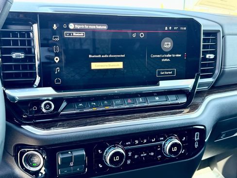 Used 2026 GMC Sierra 1500 SLE w/ Preferred Package image 25