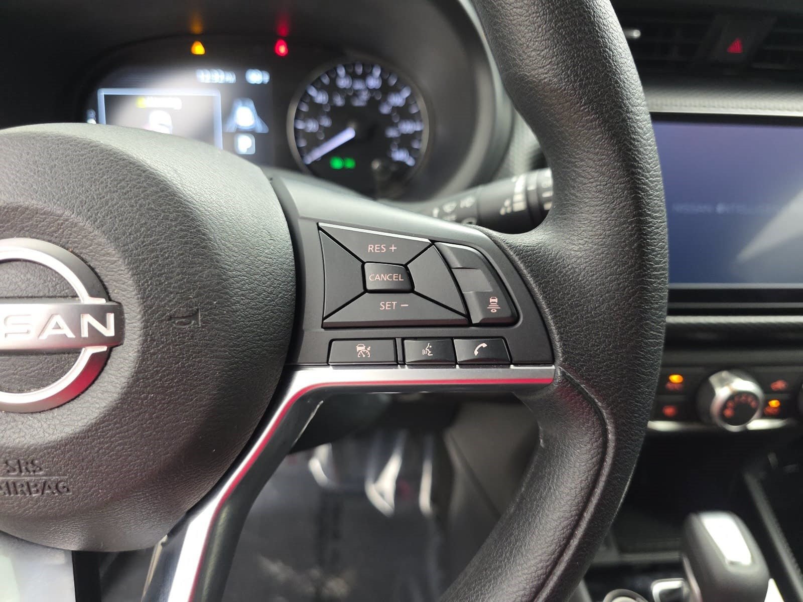 Used 2024 Nissan Kicks SV FWD image 15