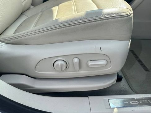 Used 2023 GMC Acadia Denali AWD/4WD image 23