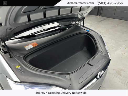Used 2017 Tesla Model X 75D image 45