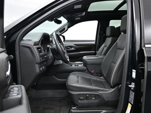 Used 2023 Chevrolet Tahoe Premier w/ Advanced Technology Package AWD/4WD image 21