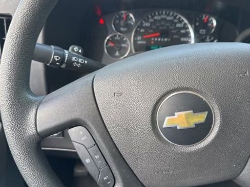 Used 2024 Chevrolet Express 2500 w/ Driver Convenience Package RWD image 25