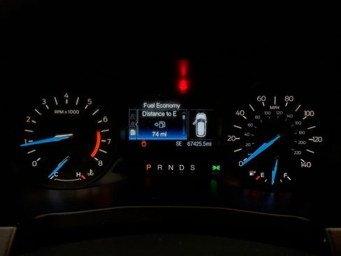 Used 2019 Ford Explorer XLT w/ Class III Trailer Tow Package image 10