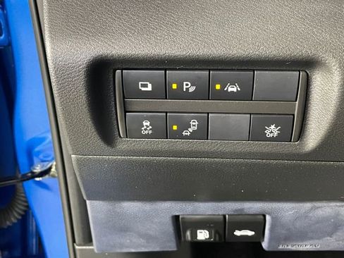Used 2022 Nissan Kicks S FWD image 14