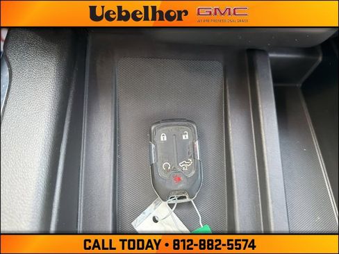 Used 2021 GMC Sierra 2500 Denali w/ Denali Black Diamond Edition image 32