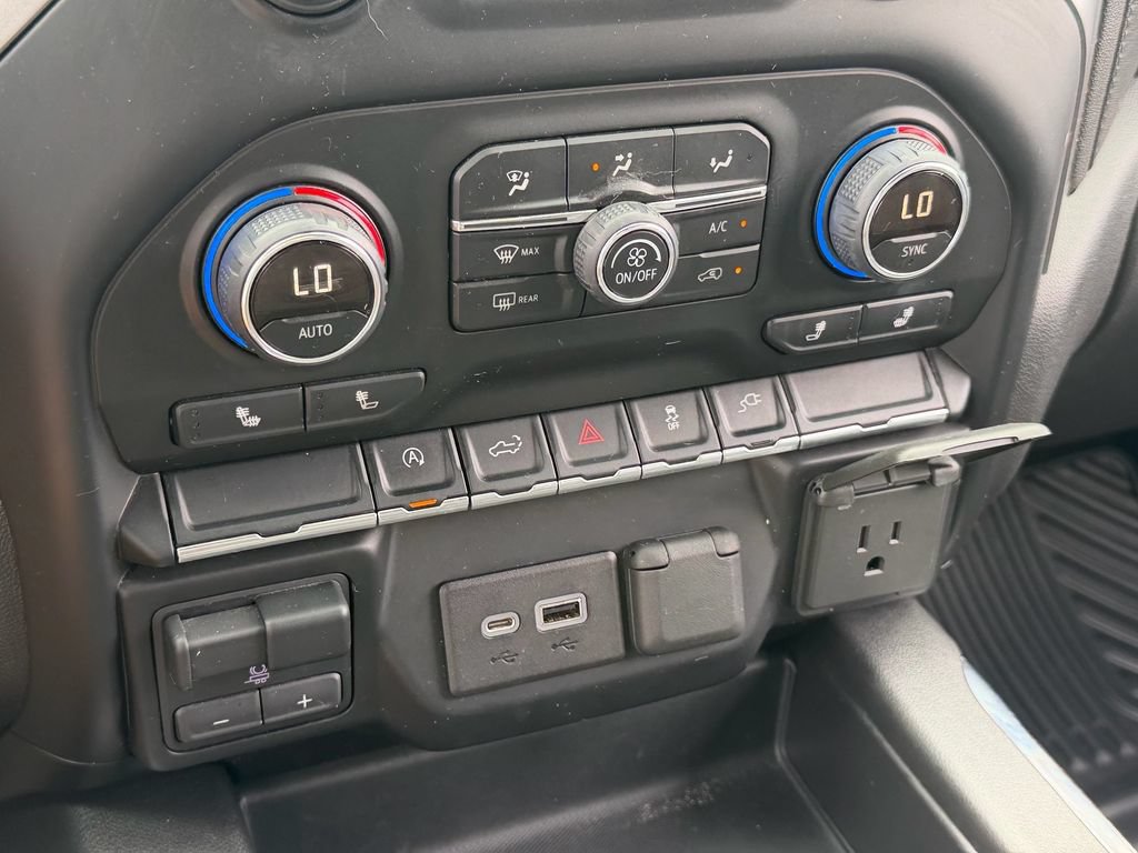 Used 2019 Chevrolet Silverado 1500 RST RWD image 24