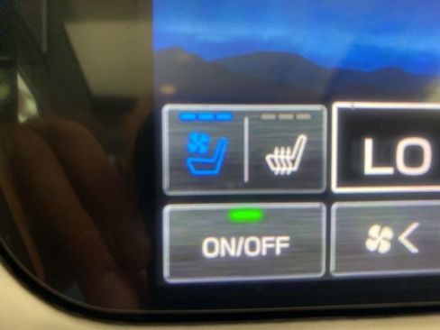 Used 2025 Subaru Outback Touring XT image 19