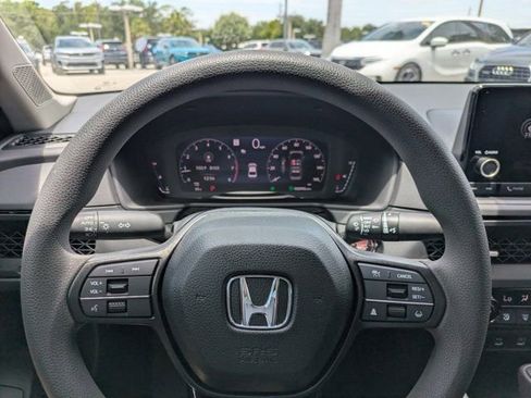 Used 2025 Honda Accord SE image 24