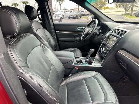 Used 2017 Ford Explorer Limited w/ Equipment Group 301A image 23