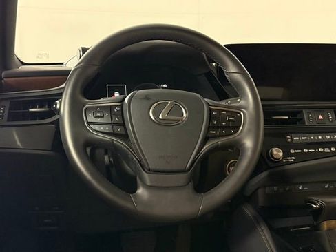 Certified 2025 Lexus ES 300h w/ Premium Package image 26