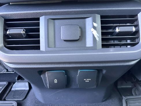 Used 2025 Ford F150 XLT w/ Equipment Group 302A MID AWD/4WD image 13
