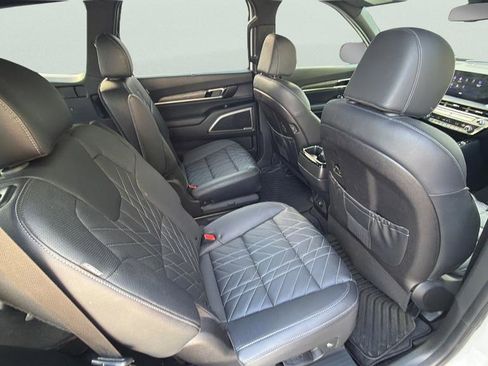 Used 2023 Kia Telluride EX X-Line image 23