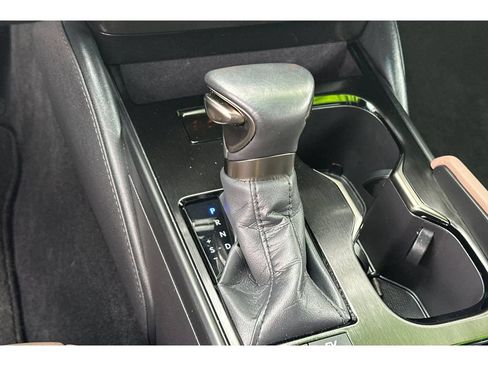 Used 2023 Lexus ES 300h w/ Premium Package FWD image 23